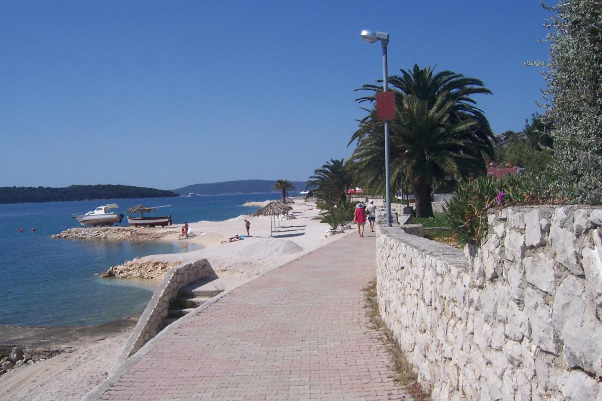 Apartments Sevo Trogir Exterior photo